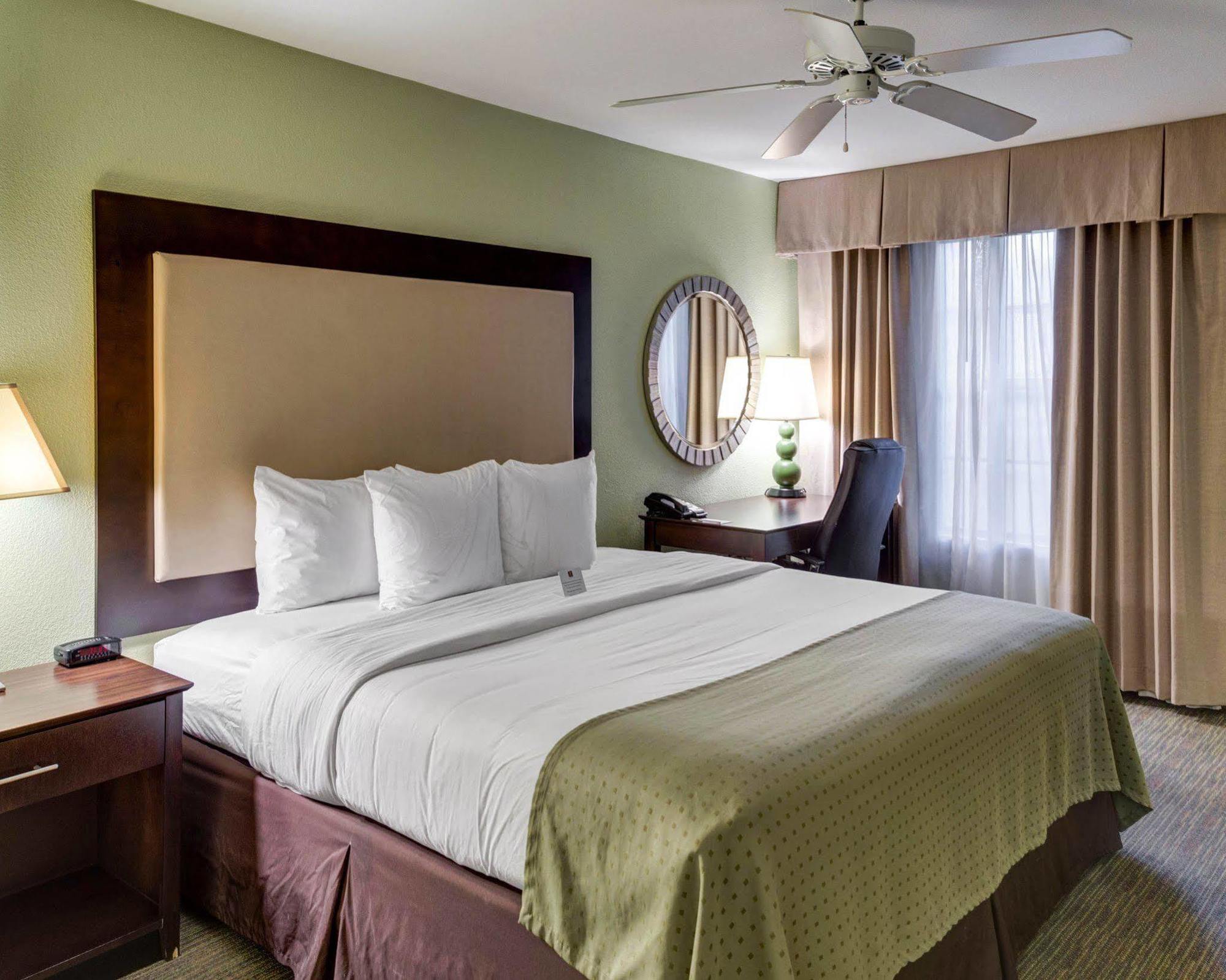 Courtyard By Marriott Covington / Mandeville Extérieur photo